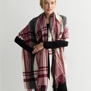 Nine West Oversized Plaid Wrap Scarf Fringe Burgundy Cream Cozy Shawl NWT